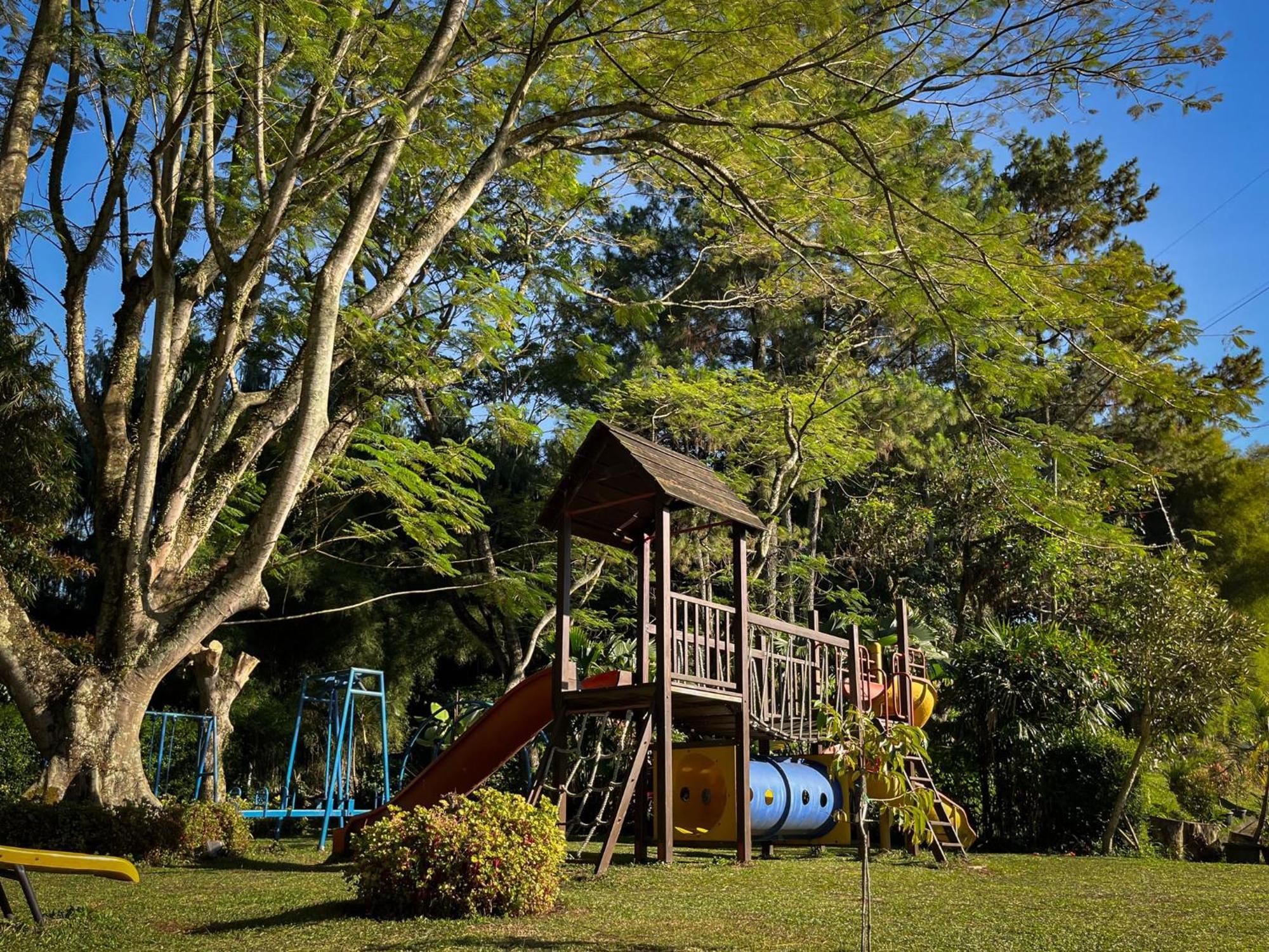Puri Setiabudhi Bandung Esterno foto